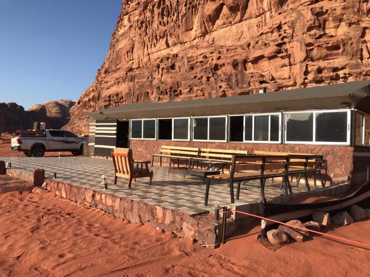 Omar Ghazi Camp Hotel Wadi Rum Exterior photo